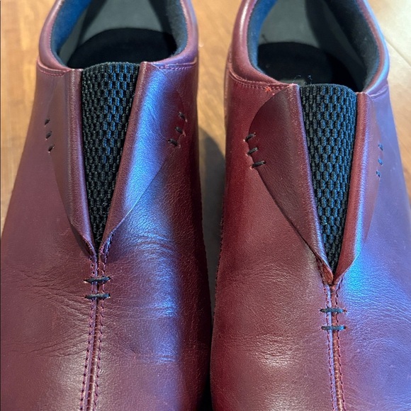 Drew Harper women’s shoes maroon color size 10 medium. - Picture 9 of 12